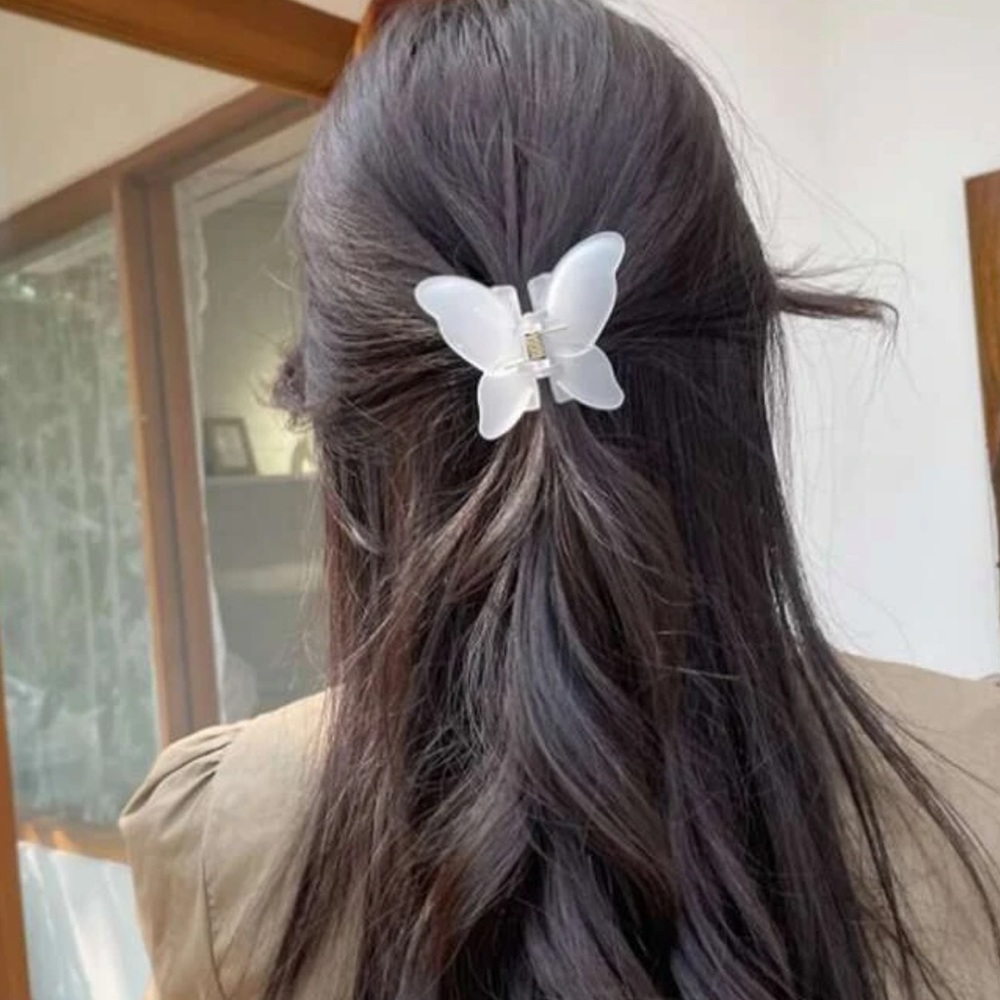 Butterfly hair clip